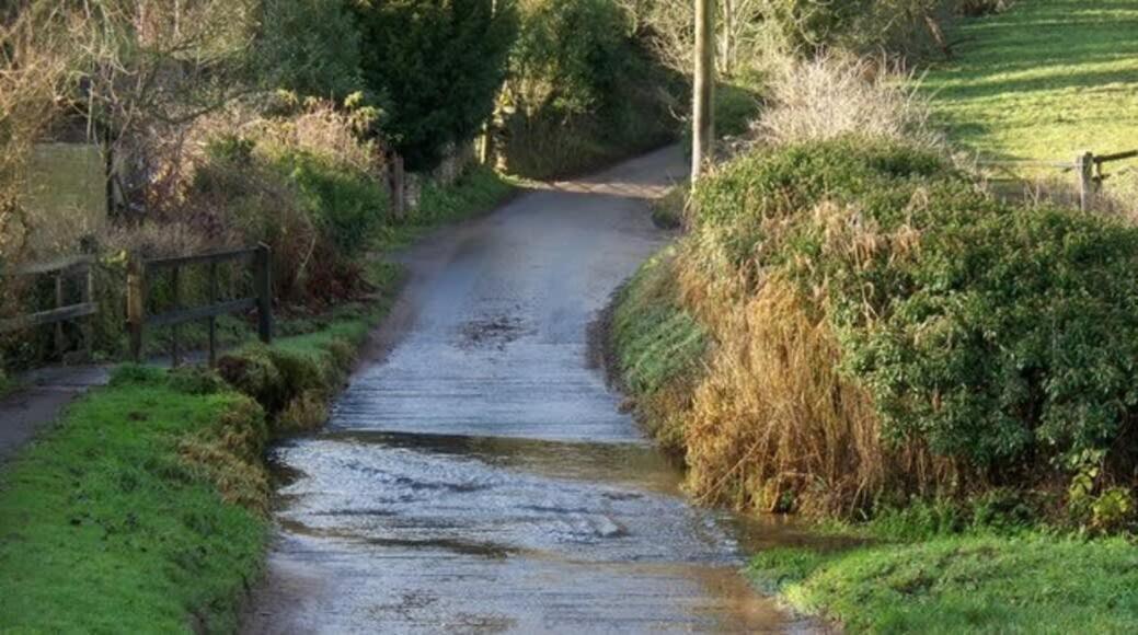 Large Stylish Luxury Cotswold Cottage - Ideal For Families, W/ Ev Charging Andoversford Eksteriør bilde